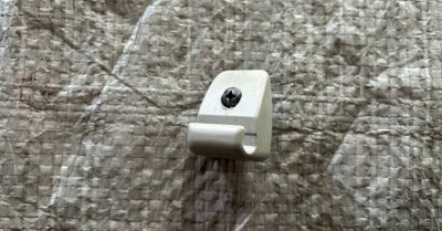 Тримач, фіксатор, гачок, крючок сонцезахисного козирька VW 705857552, 7D1857561C VAG Т4 Фольксваген