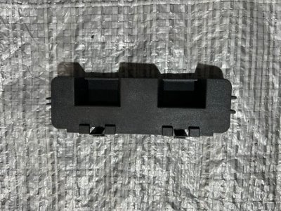 Кронштейн кріплення блоку запобіжників VW T5 7H0907300A VAG Фольксваген Т5