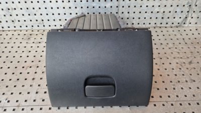 Бардачок 685000045R 685000614R 2010+ Рено Мастер 3, Опель Мовано, Ніссан NV400