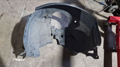 Підкрилок передній лівий 2003-2010 A6396842077 639 Мерседес Віто