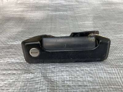 Ручка наружная правой боковой сдвижной двери VW T4 7D0843704 VAG Фольксваген Т4