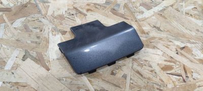 Заглушка буксирувального гака, провушина заднього бампера 1K9807441 колір LD7X VAG Фольксваген Гольф