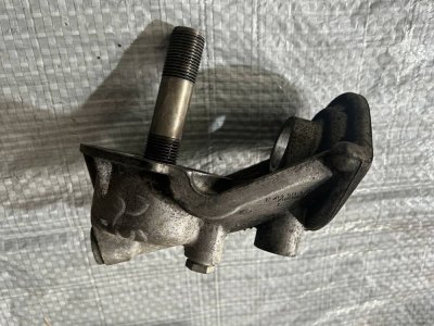 Кронштейн кріплення масляного фільтру 2.5 VW T4 074115417N VAG Фольксваген Т4