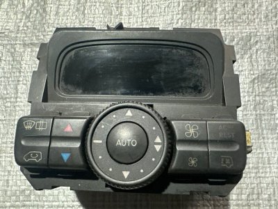 Блок керування пічкою з кондиціонером 2010+ A6394450905, A6394461628 639 Мерседес Віто
