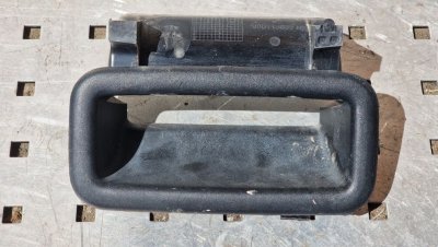 Накладка ручки задніх дверей внутрішня 2010+ 906113632R Рено Мастер 3, Опель Мовано, Ніссан NV400