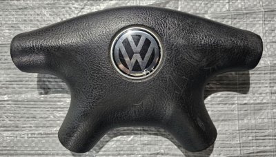 Заглушка в руль, кермо VW  7D0419669E WAG Фольксваген Т4 1996+