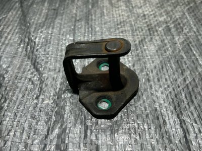 Скоба замка здвижки VW T5 7E0843767B  VAG Фольксваген Т5