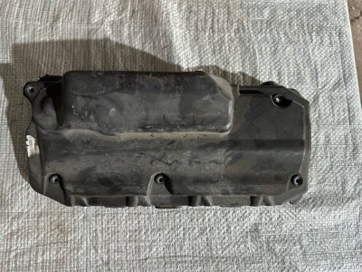 Кришка двигуна декоративна ОМ 646 2003+ A6460101667 Мерседес Віто W639