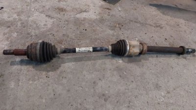 Піввісь,привід передній правий 1.5 27/26 шліців 2012+ A4153600015, 	8200687740, 391000044R W415 Рено Кенго 2,3, Мерседес Сітан
