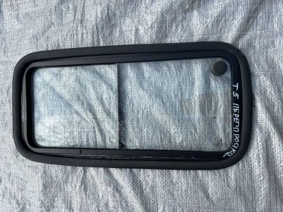 Скло в перегородку з форточкою VW T5 7H0845321 VAG Фольксваген Т5
