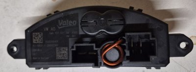 Реостат пічки, регулятор обертів вентилятора 5WA907521 Фольксваген  VAG