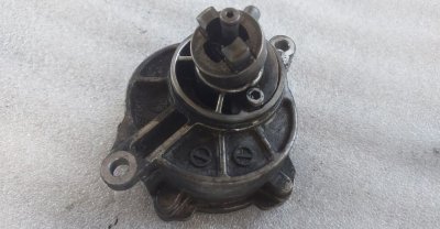 Вакуумний насос 2.2 CDI ОМ646 2006+ 906 A64623065 Мерседес Спрінтер