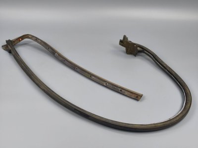Ущільнювач задніх лівих дверей 2002-2013 2T14V42265AK Форд Транзит Коннект