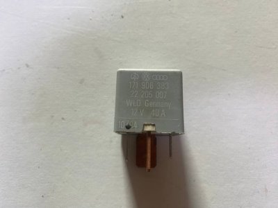Реле передпускового підігрівача VW 22205007, 171906383 VAG Фольксваген
