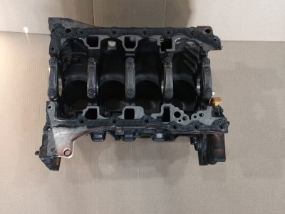 Блок двигуна перевірений голий під розточку або гільзовку 2.0 2019+ M9R710 12413R Рено Трафік 3, Опель Віваро, Фіат Таленто, Ніссан NV 300-1