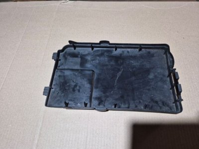 Кришка, захист, накладка АКБ 1K0915443 VAG Фольксваген-1