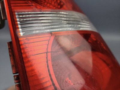 Фонар, ліхтар задній правий ДЕФЕКТ 2003-2010 1T0945096C, 1T0945112B VAG Фольксваген Туран-1