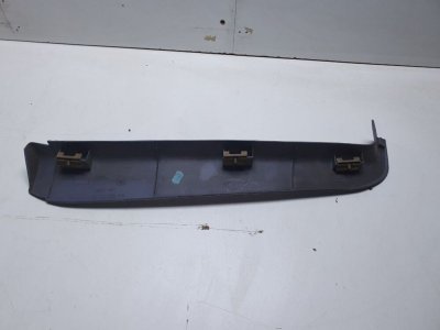 Накладка внутрішня стойки задньої дверки права A6387470871 638 Мерседес Віто