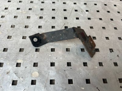Кронштейн двигуна, проводки 8200084984, 91166923 Рено Трафік, Опель Віваро, Ніссан Прімастар