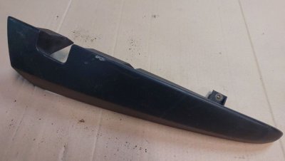 Декоративна накладка ліхтаря, фонаря задня ліва 2012+ 908506045R, A4156941325 W415 Рено Кенго 2,3, Мерседес Сітан