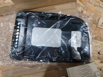 Дзеркальний елемент з підігрівом дзеркала заднього виду праве A0028111633 Мерседес 906-1