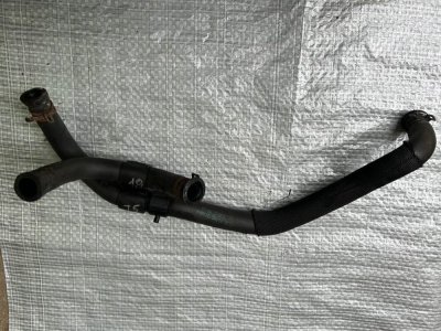 Патрубок системи охолодження VW T5 7H0121086A VAG Фольксваген Т5