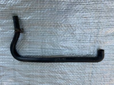 Патрубок системи охолодження T4 1991-2003 044121060L  VAG Фольксваген Т4