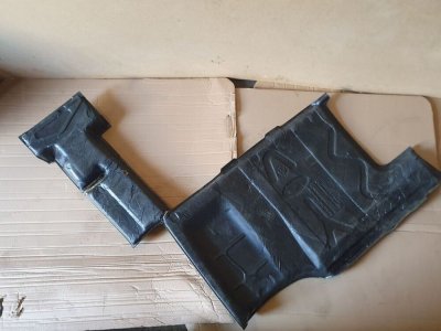Підлога, покриття, коврик резина під подвійне сидіння 2006+ 906 A9066840402 Мерседес Спрінтер, Фольксваген Крафтер
