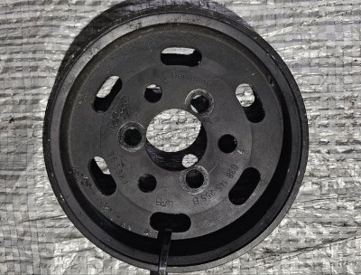 Шків насоса гідропідсилювача, ГУ 1.9, 2.0 VW T5  038145255B VAG Фольксваген Транспортер Т5