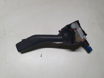 Перемикач підрульовий правий 1K0953519H VAG Фольксваген