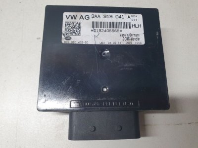 Блок, стабілізатор напруги VW 3AA919041A VAG Фольксваген