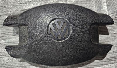 Заглушка в руль, кермо VW  7D0419669A WAG Фольксваген Т4 1996+