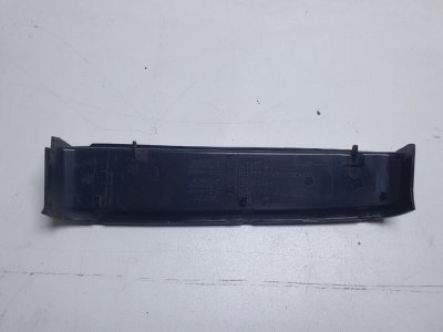 Накладка, корпус заднього лівого фонаря 2K5945311 Фольксваген Кадді