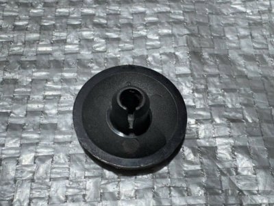 Кліпса, кріплення бв N90357702 (колір уточнюйте) VAG Фольксваген  Транспортер Т4, Т5, Т6-1
