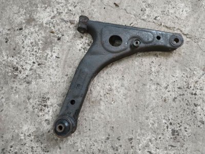 Ричаг передній правий нижній 2.0 2000-2006 6C113A052FC Форд Транзит