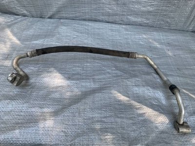 Трубка кондиціонера 2.5 VW T5 7H0820744AH VAG Фольксваген Т5