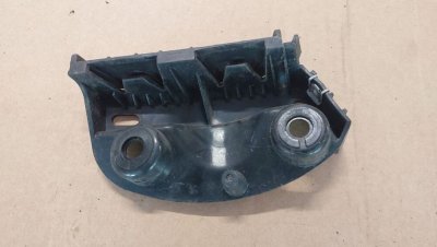 Кронштейн кріплення заднього фонаря правого 3' E90 LCI  2.0 дизель N47 2005-2013 седан 51127118194 БМВ, BMW