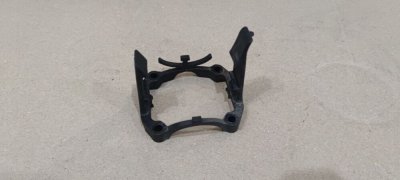 Кронштейн кріплення дроссельної заслонки 1.4 TSI 03C145853H VAG Фольксваген Гольф