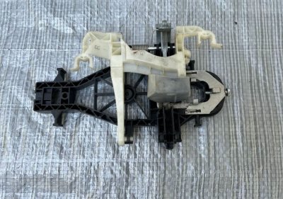 Корпус ручки правих здвижних дверей volkswagen transporter T5 (2003-2015p.) 7H0843352D VAG Фольксваген Т5