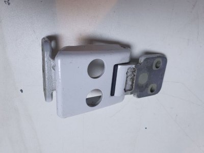 Завіс, петля задніх дверей права верхня 2018+ A9107408600 Мерседес Спрінтер 907, 910-1