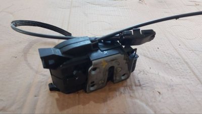 Замок дверки задньої лівої електро 8200497672 Рено Кенго 2008+