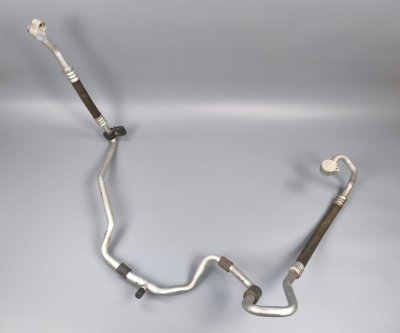 Трубка кондиціонеру 1.4TSI 3C0820743BR VAG Фольксваген Пассат B7