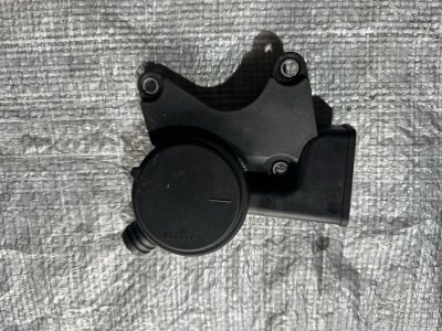 Сапун, клапан вентиляції картерних газів 2010+ 3.0CDI OM 642 A6420101991 639 Мерседес Віто
