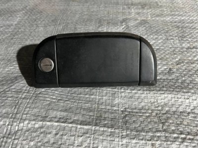 Наружная ручка передней правой двери VW T4 701837210 VAG Фольксваген Т4