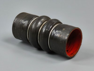 Патрубок інтеркулеру резина 1.8TDCI 2002-2013 2T1Q6N650AB Форд Транзит Коннект