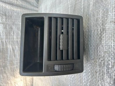 Дефлектор в панель лівий VW T5 7H1819203C VAG Фольксваген Т5