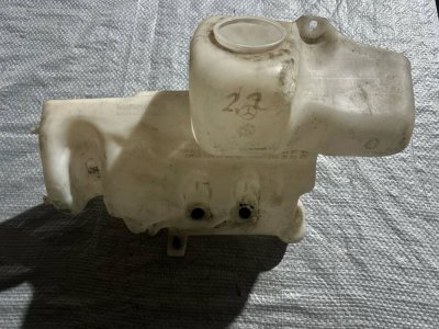Бачок омивача під 2 моторчики без датчика  2.2 A6388691120, A6388691220, A6388691320 638 Мерседес Віто