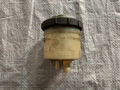 Бачок рідини ГУ, гідропідсилювача керма VAG 701422373 Фольксваген Транспортер Т4
