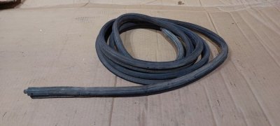 Ущільнювач задніх дверей 1997-2007 7700303119  Рено Кенго 1