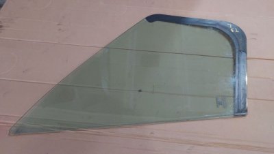 Форточка, кватирка, скло, трикутник передньої дверки лівої 802631265R 2014+ Рено Трафік 3, Опель Віваро, Фіат Таленто, Ніссан NV 300
